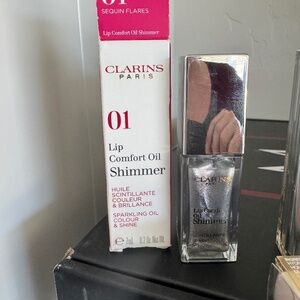 Clarins shimmery lip oil